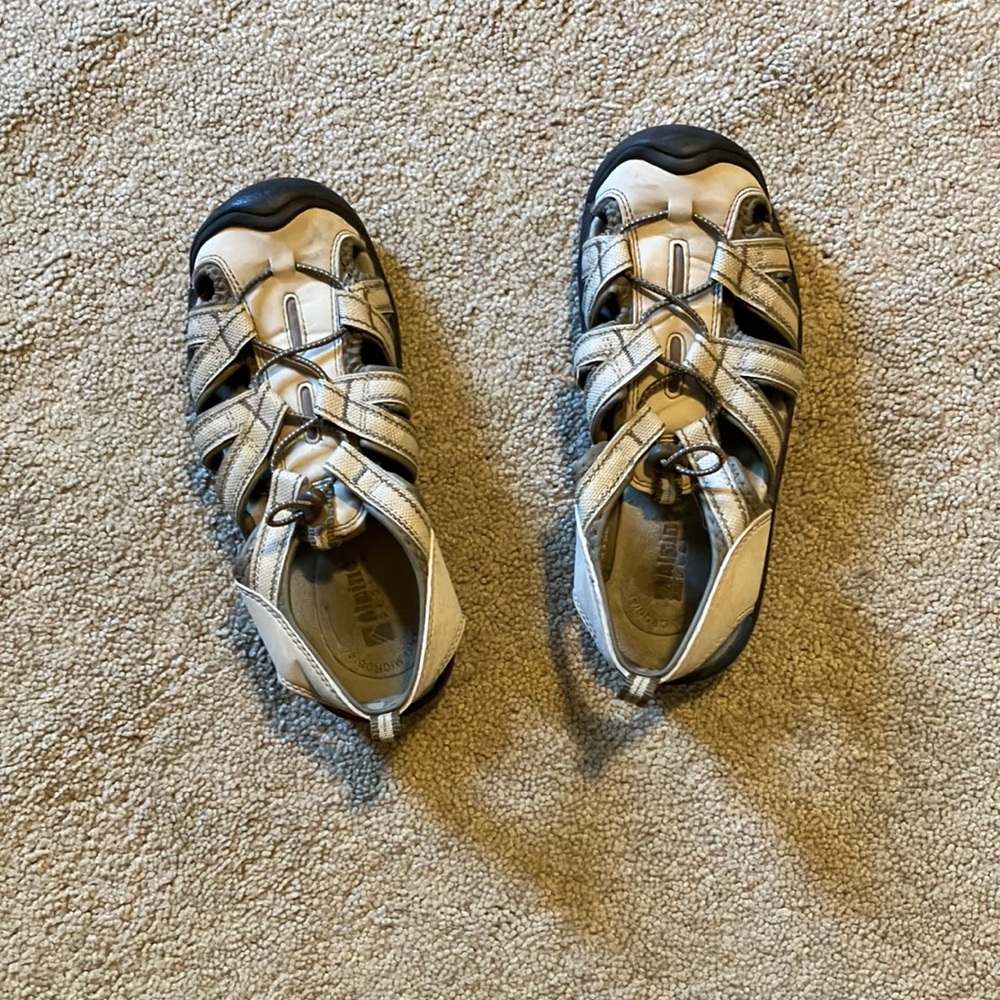 Alpine slip on sandals size 7